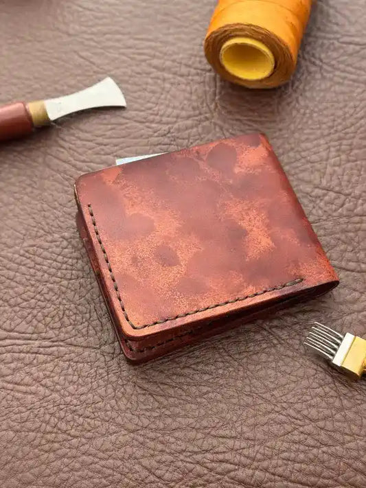 Bifold Wallet – Veg-Tan Leather with Hand Die Cutting